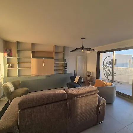 Frida, Terrasse Exposee Plein Sud, Wifi, Parking Double, * La Rochelle (Charente-Maritime)