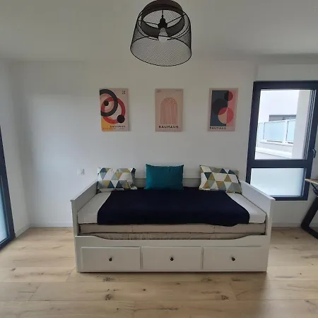 Frida, Terrasse Exposée Plein Sud, Wifi, Parking Double, *