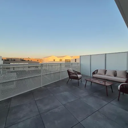 Frida, Terrasse Exposée Plein Sud, Wifi, Parking Double,