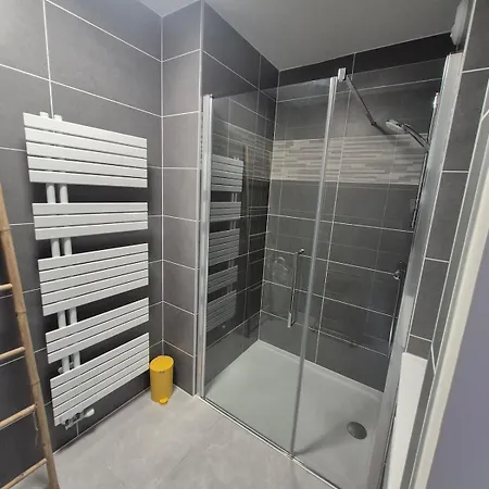 Frida, Terrasse Exposee Plein Sud, Wifi, Parking Double, Apartmán *