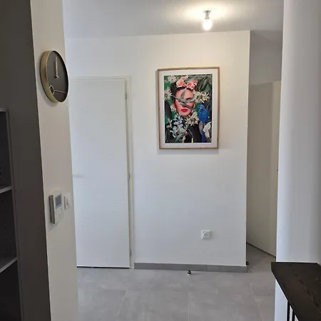 Frida, Terrasse Exposée Plein Sud, Wifi, Parking Double, La Rochelle (Charente-Maritime)