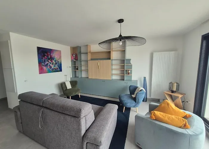 Frida, Terrasse Exposée Plein Sud, Wifi, Parking Double, * La Rochelle (Charente-Maritime)