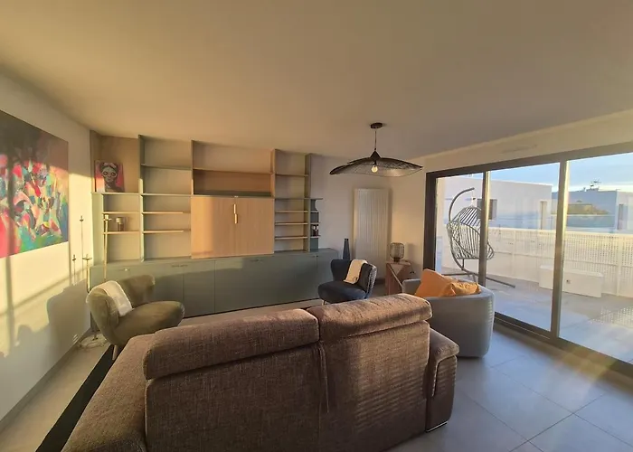 Frida, Terrasse Exposée Plein Sud, Wifi, Parking Double, * La Rochelle (Charente-Maritime)