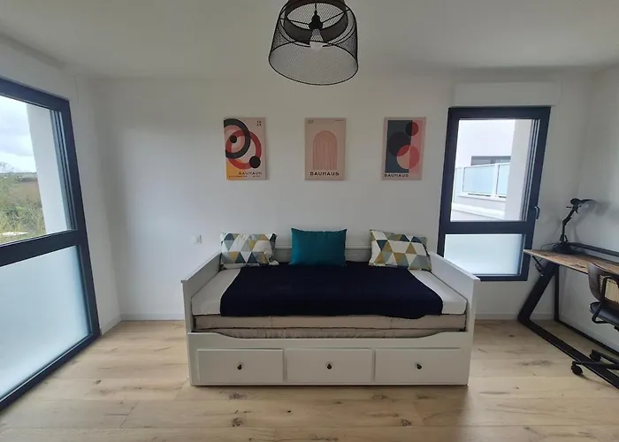 Frida, Terrasse Exposée Plein Sud, Wifi, Parking Double, *